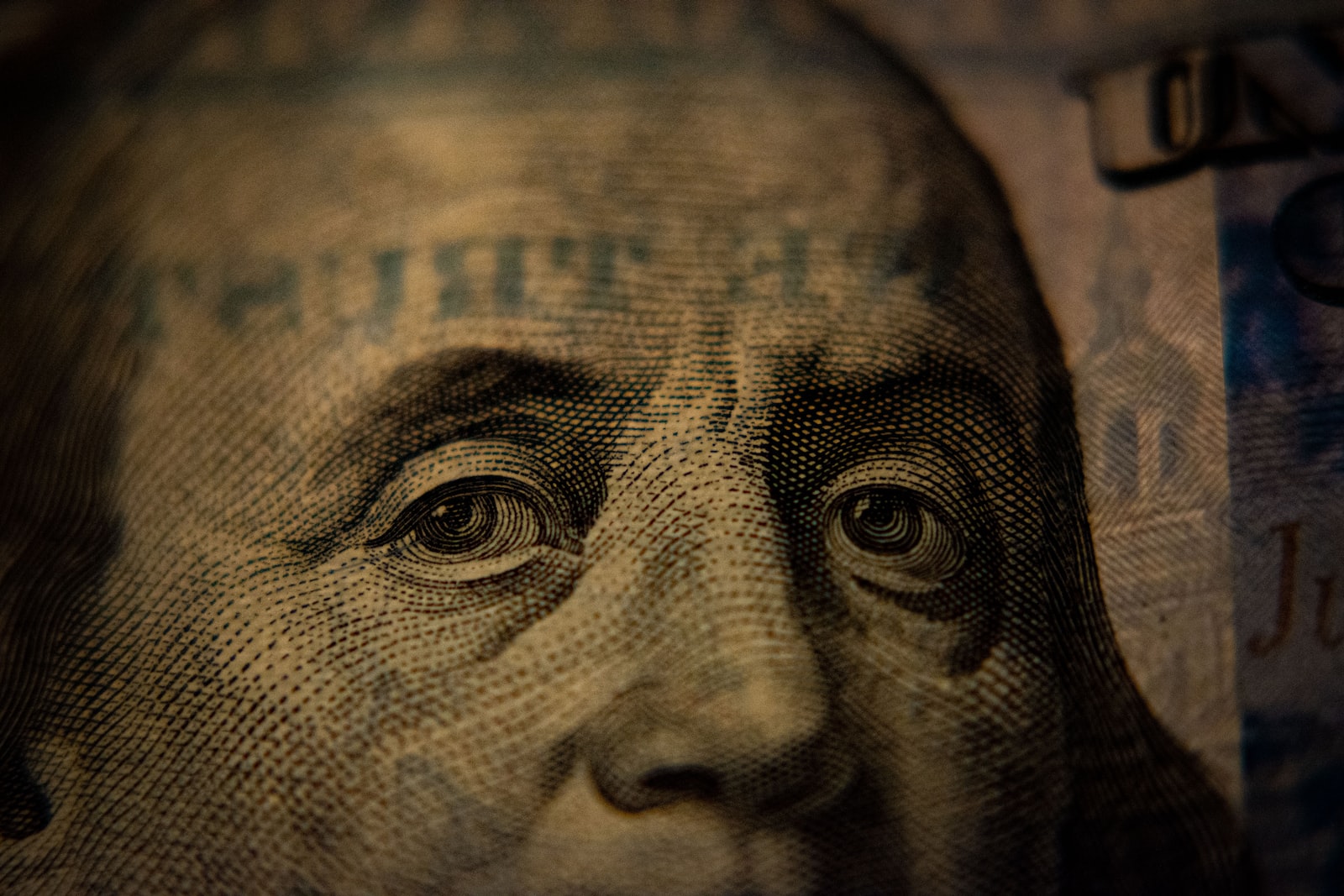 UM GLOSSÁRIO FINANCEIRO PARA TODOS: ‘E’